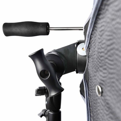 Sturdy handles make handling easy (2026)