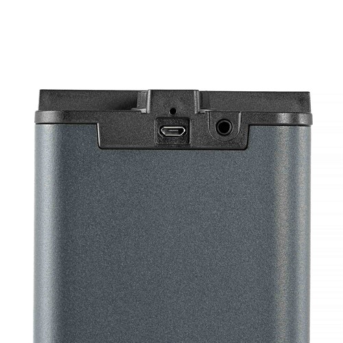 USB socket and 3.5mm sync connector