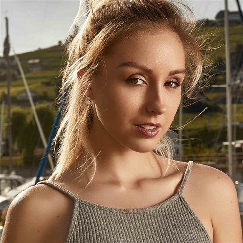 Umbrella works great as a fill light