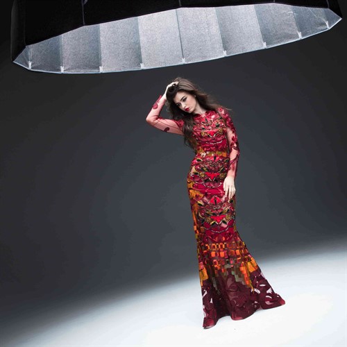 Large light source perfect for fashion & style